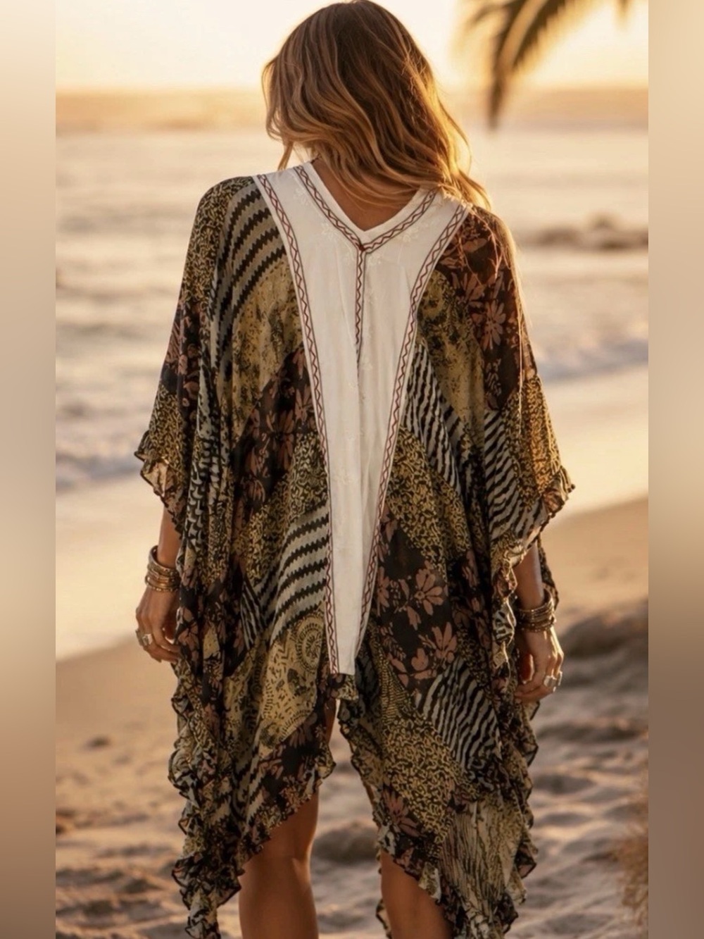 👗 H251 NWT Young Thread L ptp40 Boho Floral Patchwork kimono Poncho Top Green Bl - Picture 2 of 10